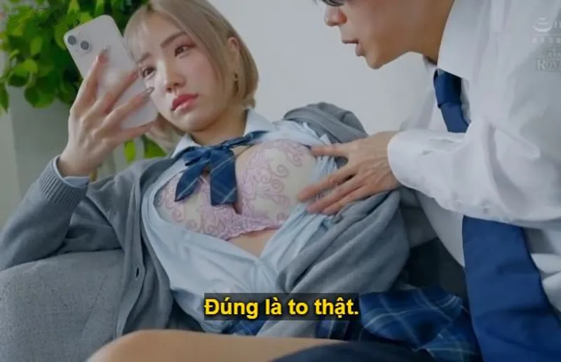 Cô học trò băng giá chỉ quan tâm tiền bạc, anh muốn hành động gì với em cũng được.